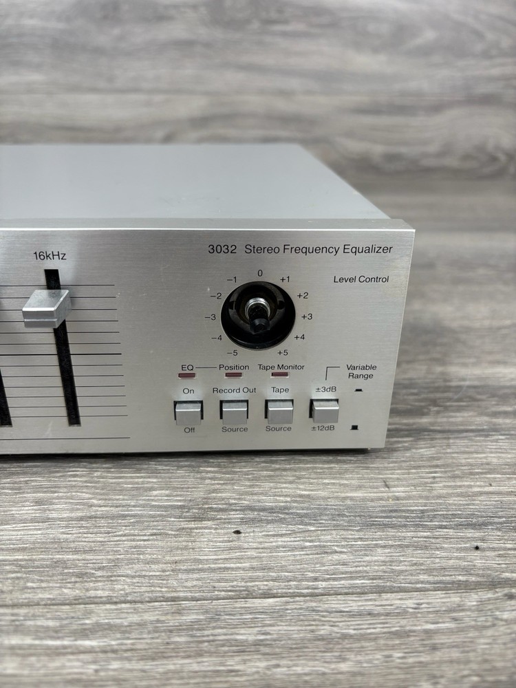 Panasonic MCS 3032 Stereo Frequency Equalizer - Tested Just Missing Nob