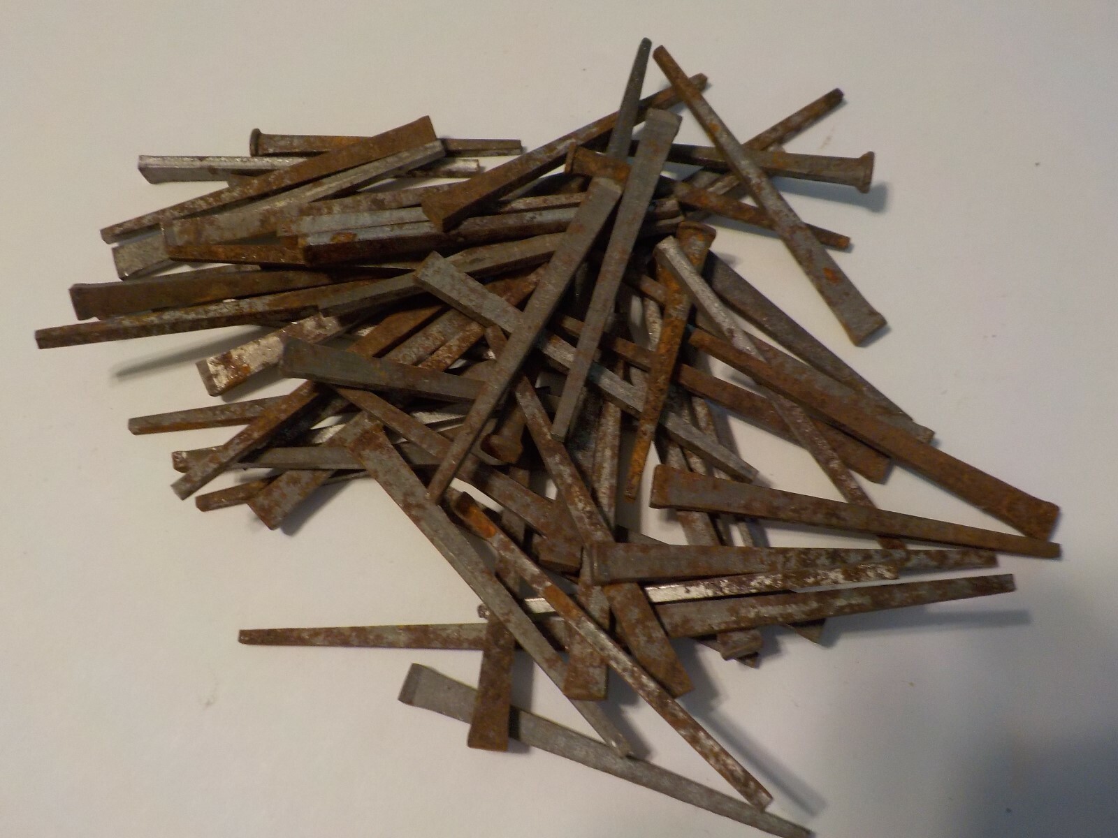 60 ANTIQUE VINTAGE 2.5" 2 1/2" SQUARE HEAD NAILS RUSTY PATINA PRIMITIVE