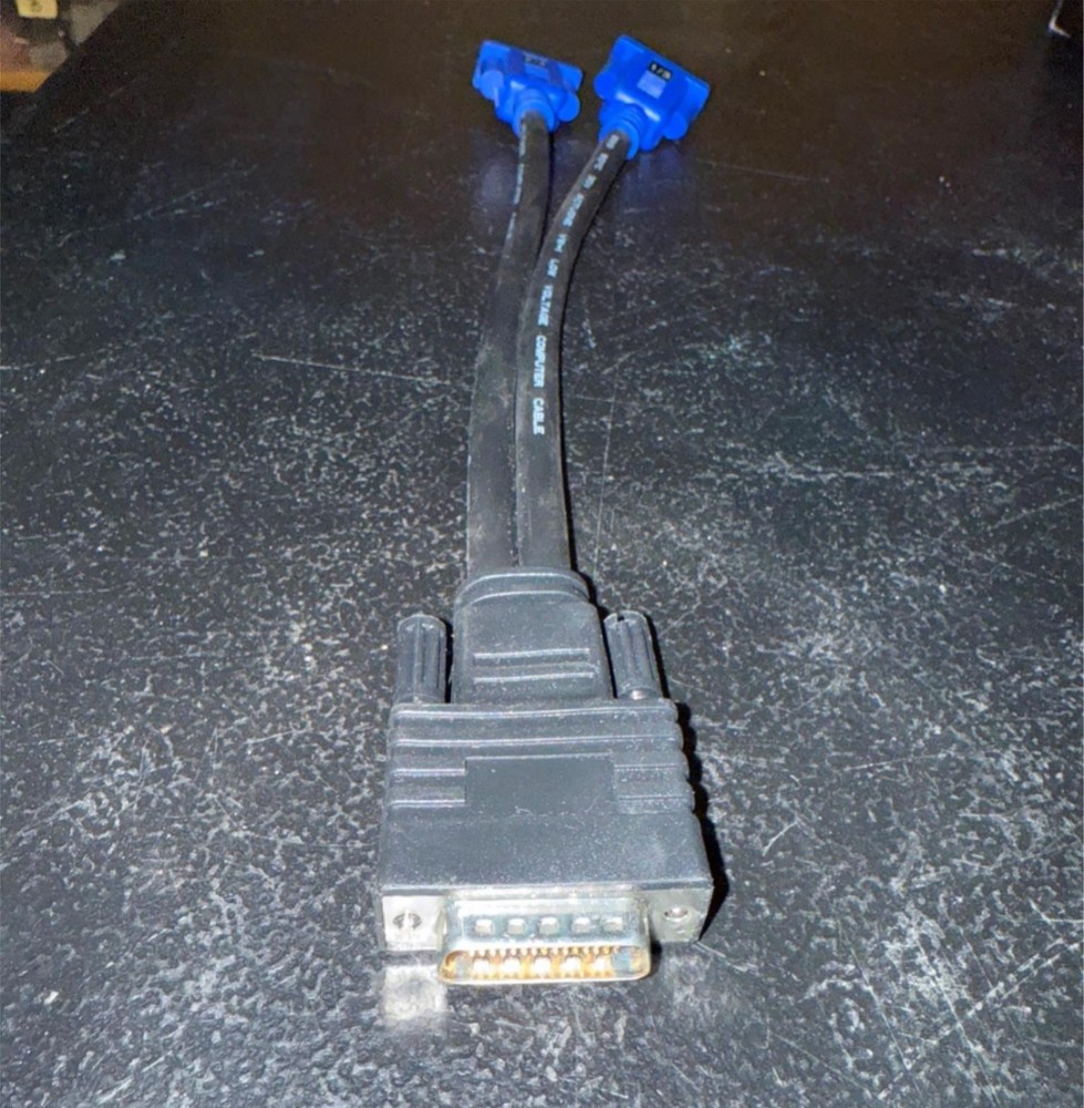 Acutone 29192 VGA Splitter Cable