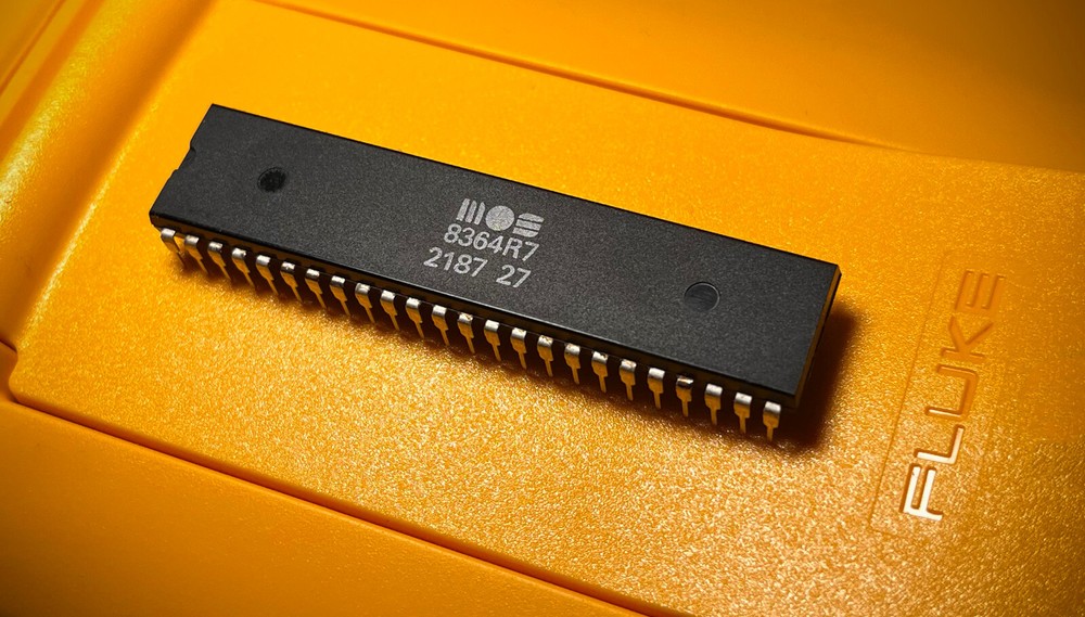 AMIGA A500; A2000 8364R7 PAULA + SOCKET