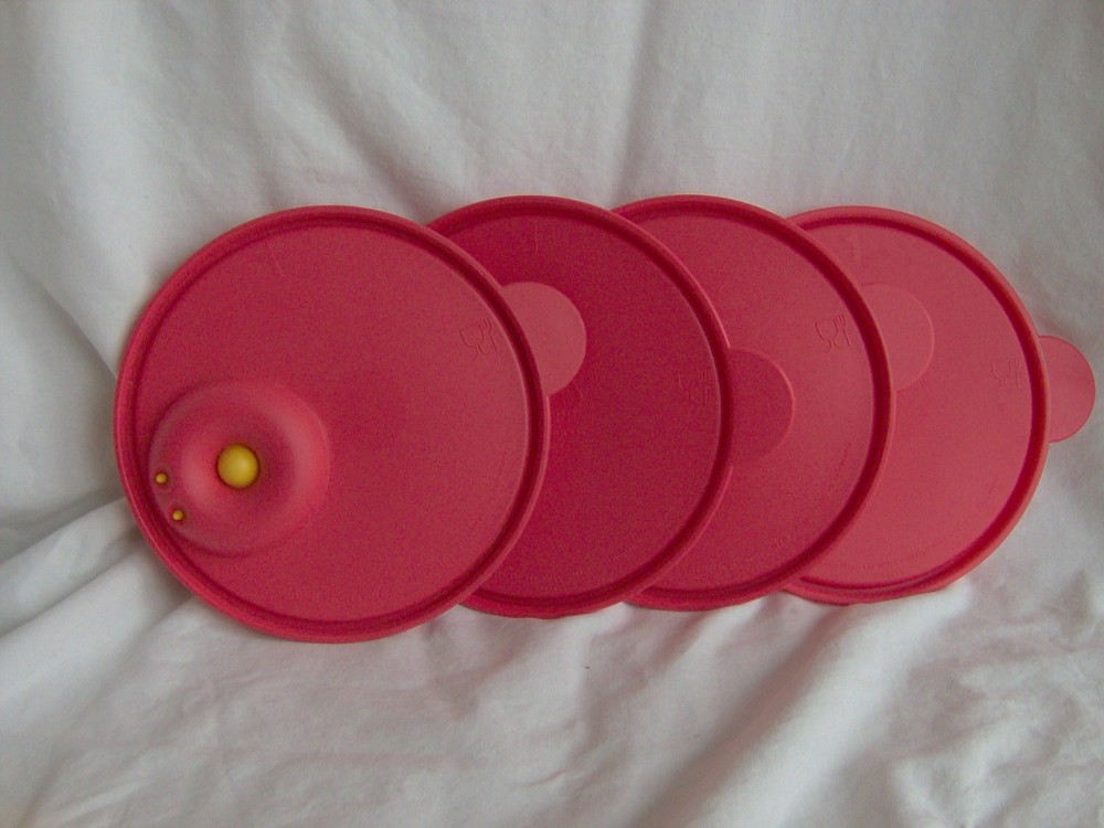 TUPPERWARE CRYSTALWAVE #1 MICROWAVE VENTED LID SEAL # 2648 RED