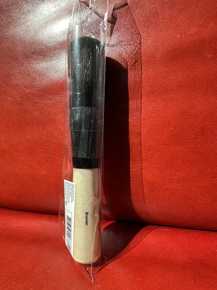 New BROWN BRONZER BRUSH NEW-Sealed Authentic100%