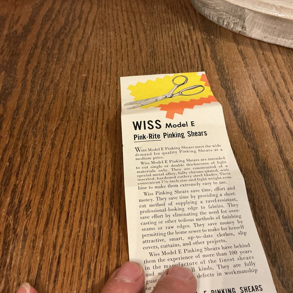 Wiss Pink-Rite,Model E Pinking Shears,gently used stored condition