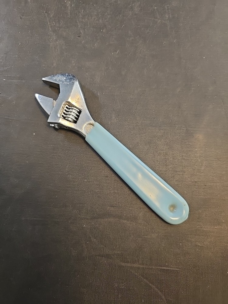 6 inch Adjustable Spanner Rubber Grip Handle Wrench