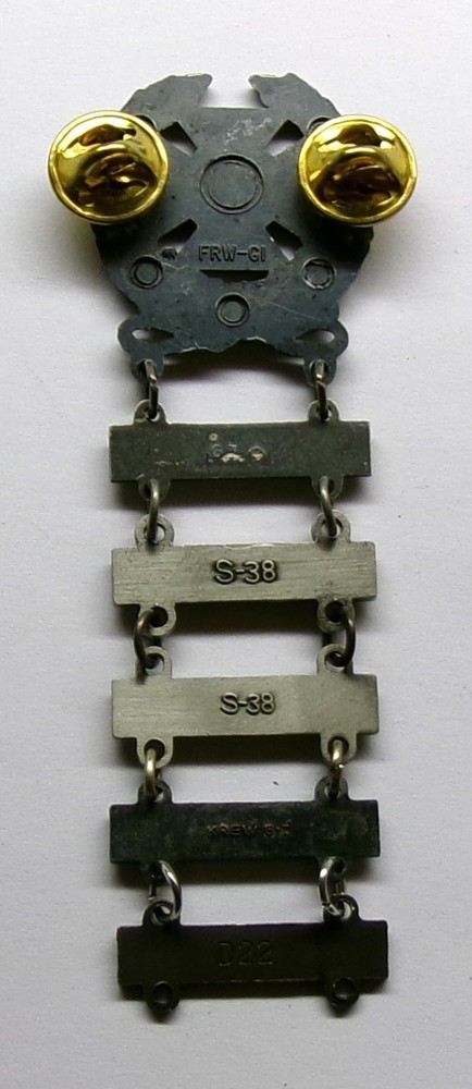 Army Basic Qualification Expert Badge RIFLE PISTOL GRENADE MORTAR SUBMACHINE BAR