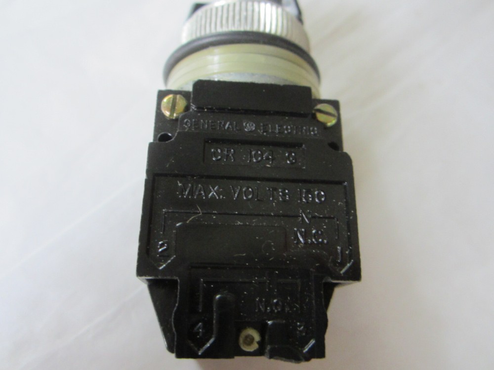 GENERAL ELECTRIC CR104B122 MINIATURE OILTIGHT SELECTOR SWITCH