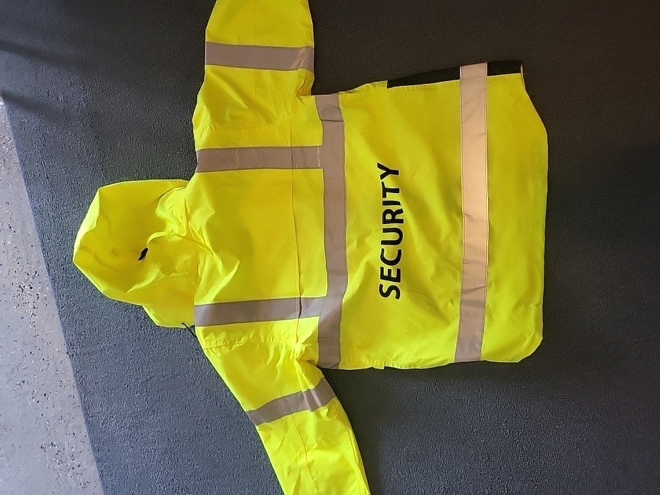 Galeton Illuminator Raincoat. Size Medium.