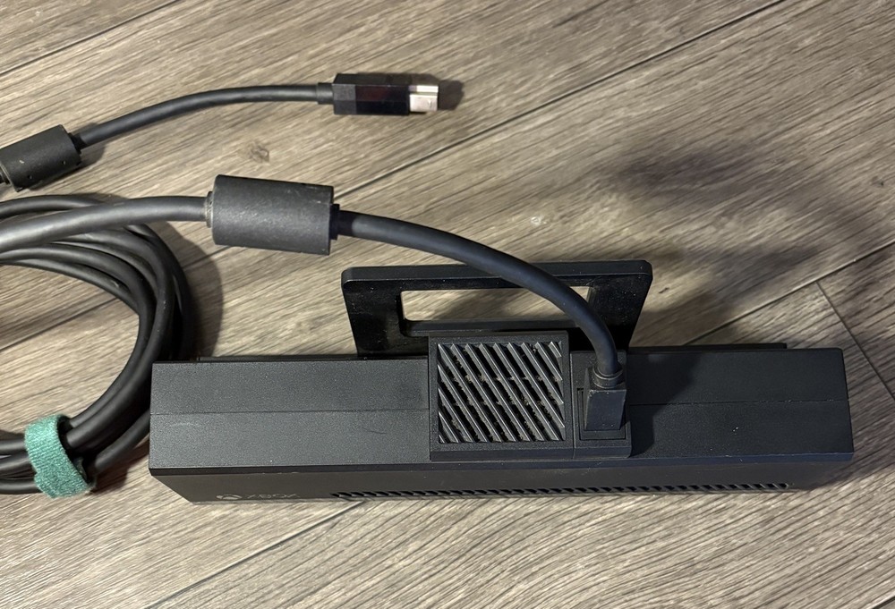 Microsoft Xbox One Kinect Camera Motion Sensor Bar Black Model 1520