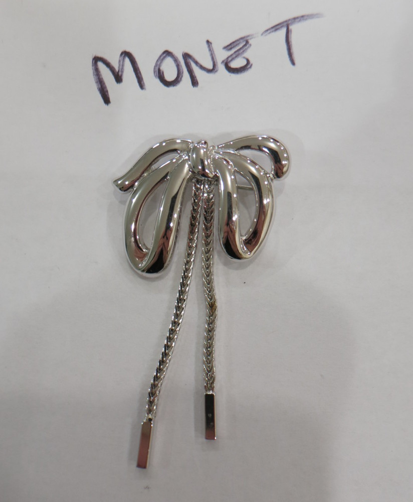 Vintage MONET  SILVERTone  2 1/2  inches Stunning BOW  brooch