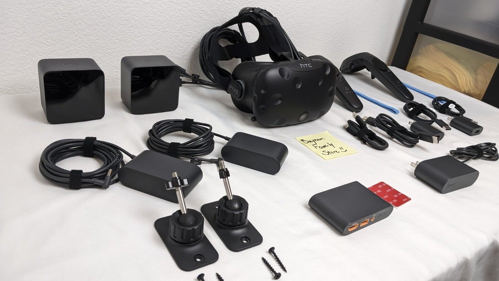 HTC Vive VR Headset Complete Set Full Kit System Virtual Reality A+ Clean
