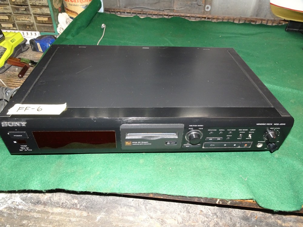Sony MDS-JE510 minidisc deck recorder / player (NO remote) - Working condition