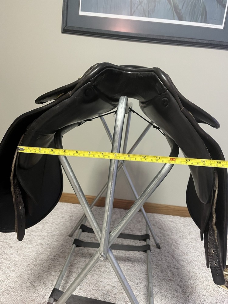 21” Windsor Cutback Saddle Black