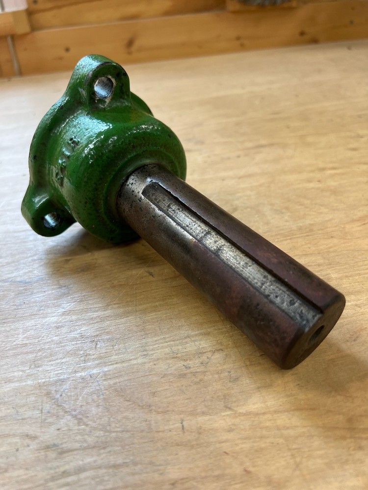 John Deere Hit and Miss Model E Stub Shaft
