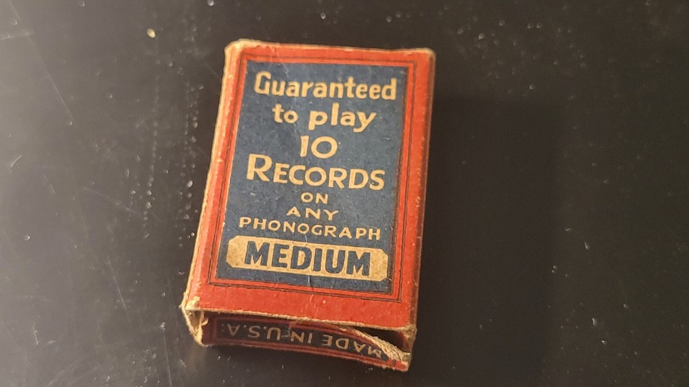 Wall-kane Gramophone phonograph needle Box - Empty