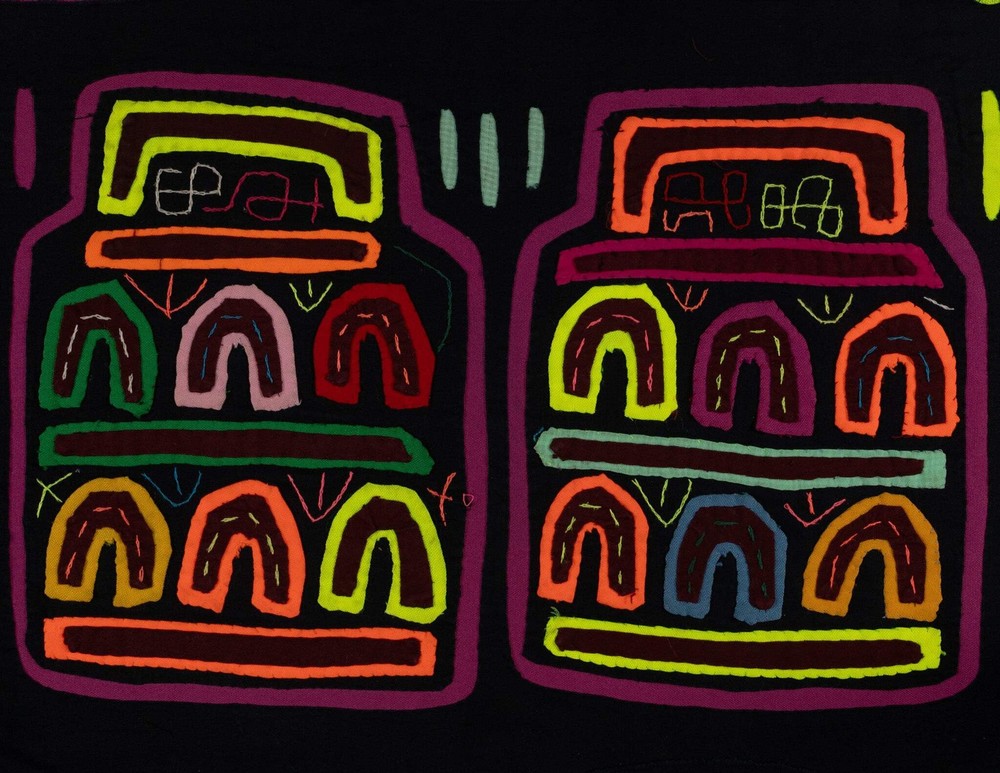 Classic Multi-Color Cookie Jug Mola
