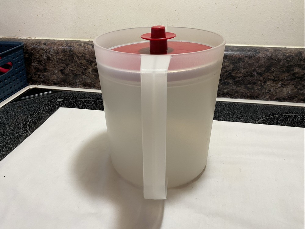 Tupperware Short Pitcher Sheer W/Red Push Button Lid 1575