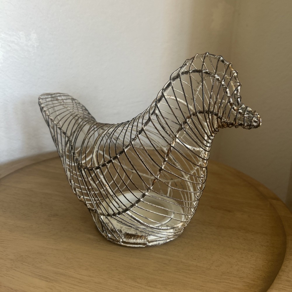 12 Wire Hen Basket Chicken Egg Holder, Distressed White