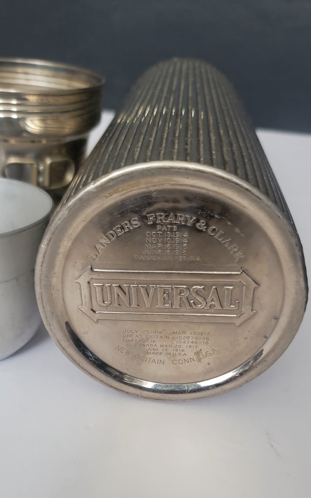 Landers Frary & Clark Universal Thermos USA 1920’s