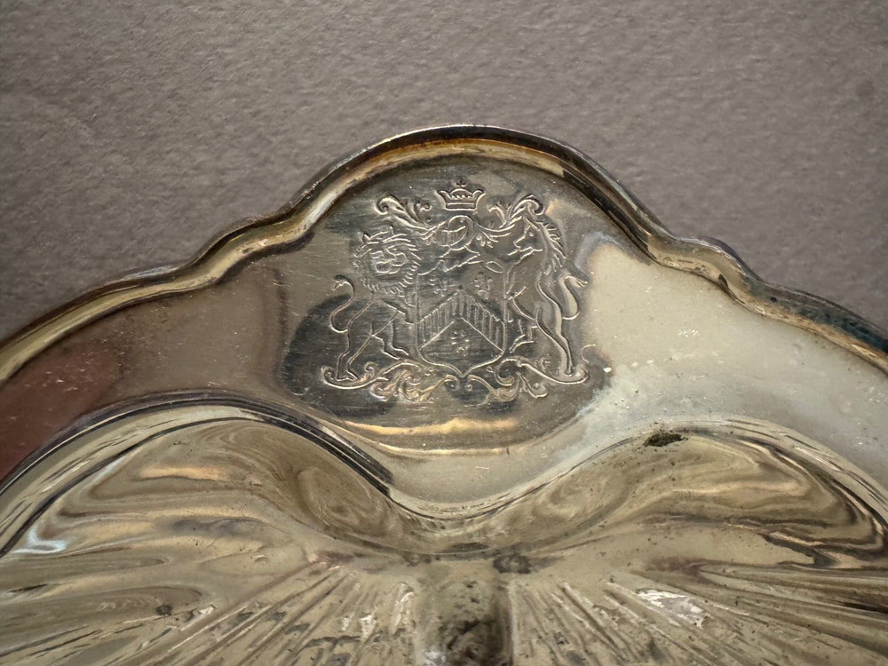 PAIR OF DODGE INC SILVERPLATE METAL SHELL SHAPE CANDY NUT DISHES VINTAGE