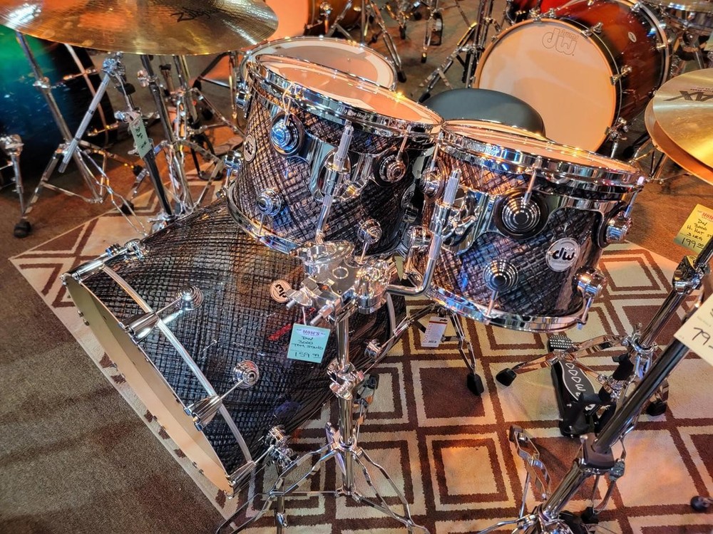 DW Collector's Series 4-PC Shell Pack - Grey Crystal w/ Chrome Hardware