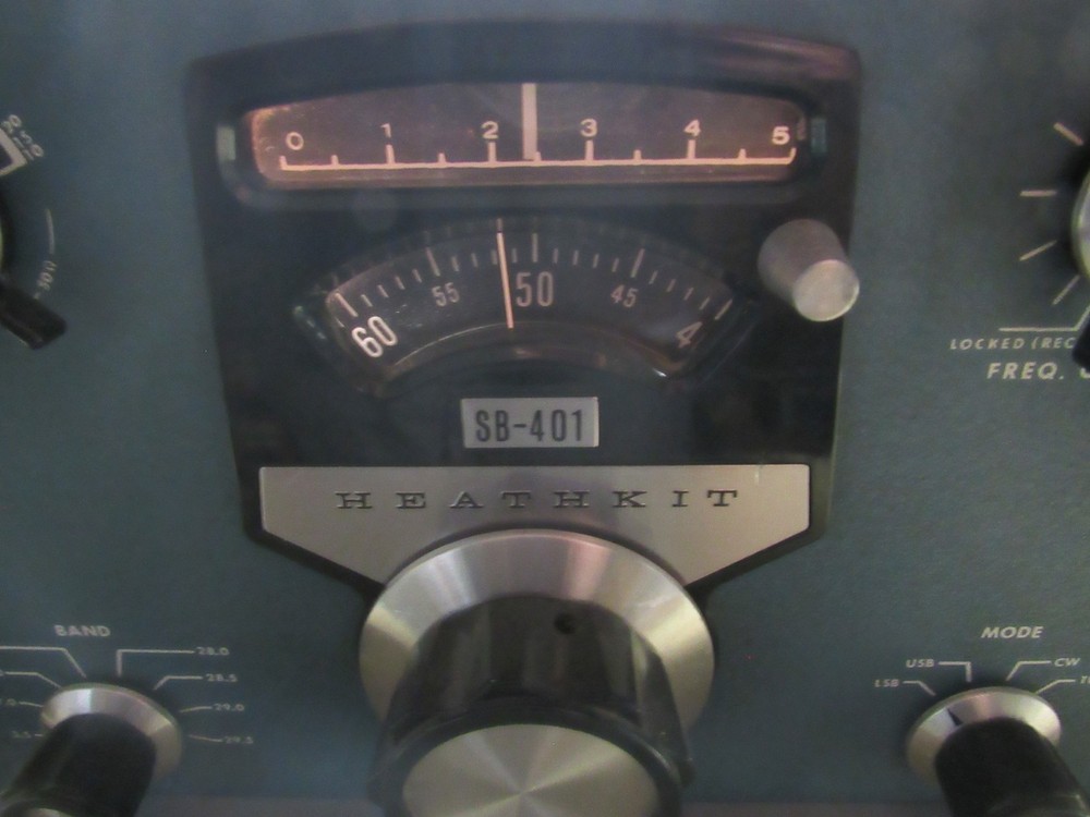 Vintage Heathkit SB-401 HF Band HAM Radio Transmitter