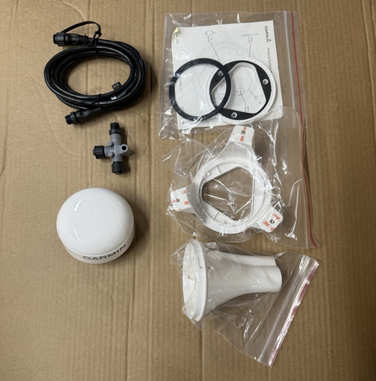 Garmin GPS 24xd GPS Antenna w/ Heading Sensor - NMEA 2000, 010-02316-10