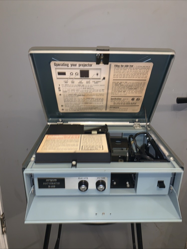 1961 Argus Automatic 540 Slide Projector
