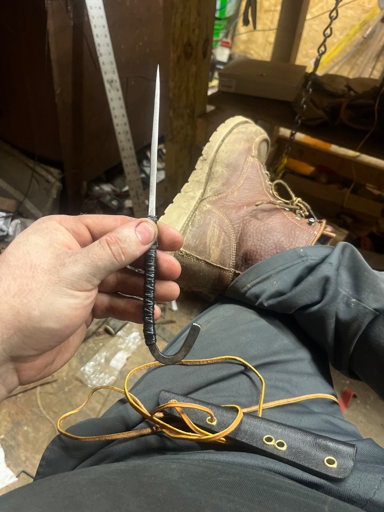 "El Stabbo" Static line carry knife
