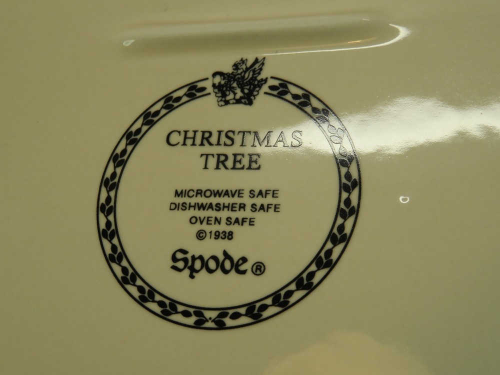 Spode Christmas Tree Square Baker 10 inch Microwave Oven Dishwasher Safe