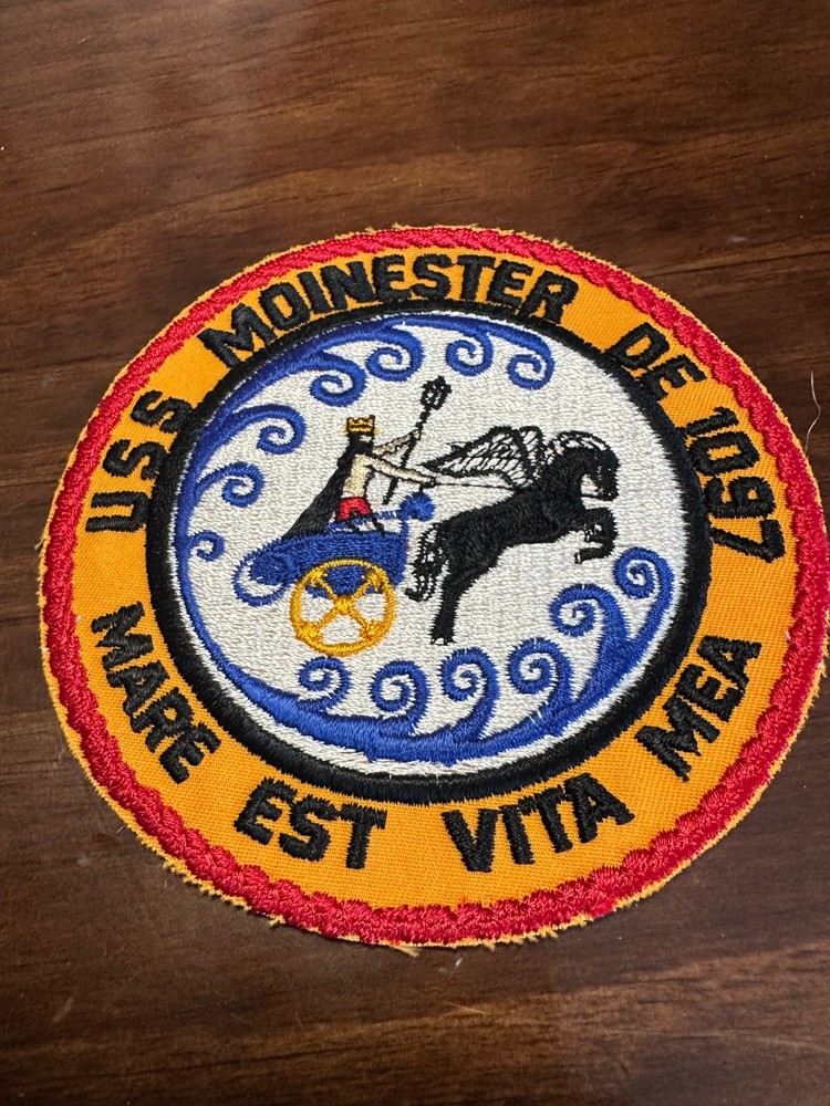 Vintage US Navy USS Moinester DE-1097 Ship Patch