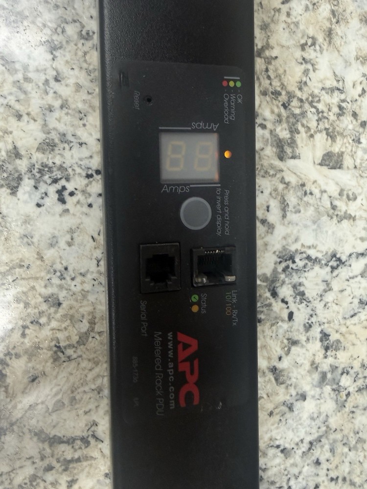 APC PDU 885-1736 ILPL 16 Outlets