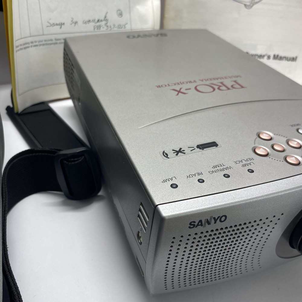 Sanyo Multimedia Projector Model PLC-SW15 Tested Works
