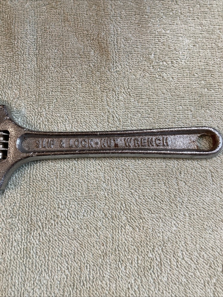 Plumbers Slip & Lock Nut Wrench 10" Adjustable 1"- 3" Jaws