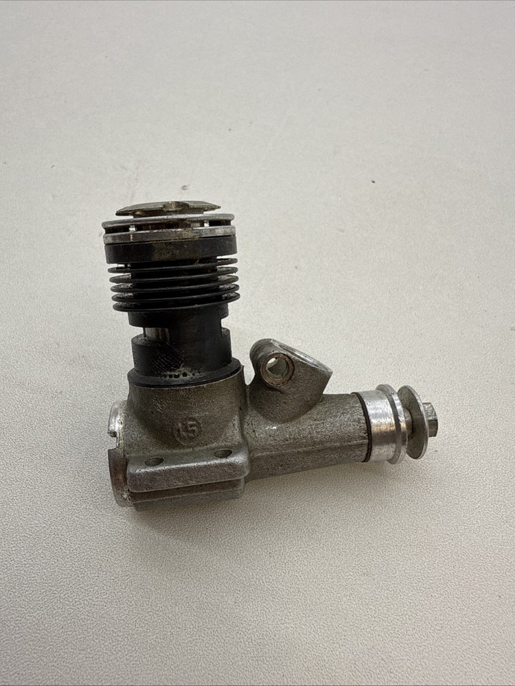 Vintage Cipolla Junior 1.5 cc Model Airplane Engine M7