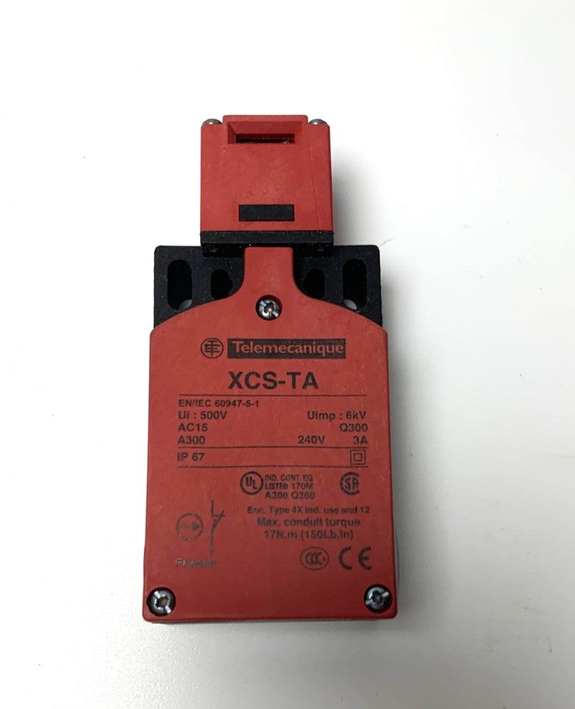 TELEMECANIQUE safety switch XCS-TA   A300