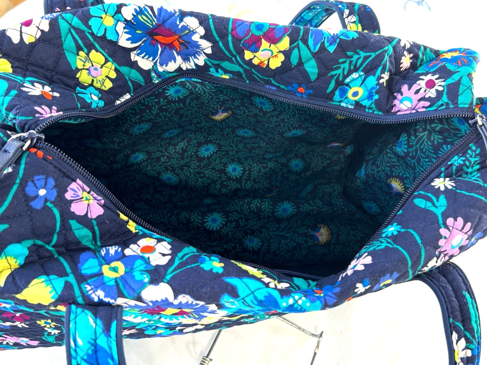 VERA BRADLEY MOONLIGHT GARDEN SMALL DUFFEL BAG * BLUE MULTI - EXCELLENT +++