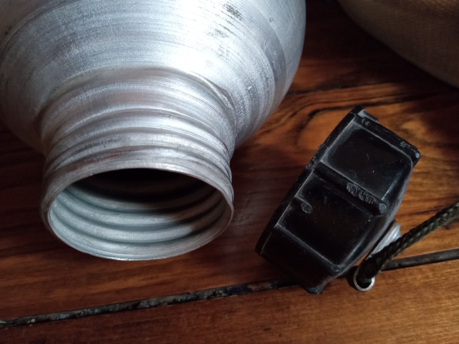 Iraqi Equipment Belt & Canteen w Cup & Cover Brit Patt 44 Khaki Lot 70s 90s OIF