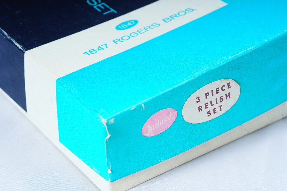 1847 Rogers Bros 3 Piece Relish Set Garland Pattern UNUSED Vintage Silver Plate