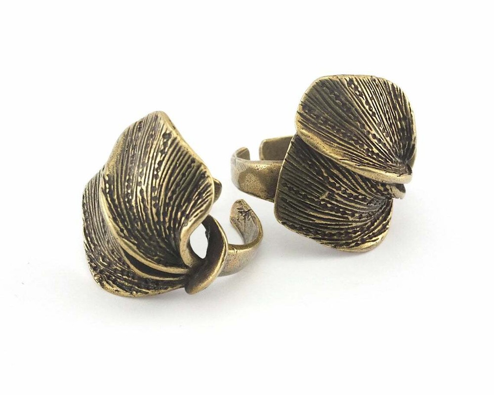 Leaf Adjustable Ring Antique Bronze Plated brass 18mm 8US inner size Adjus. 3245