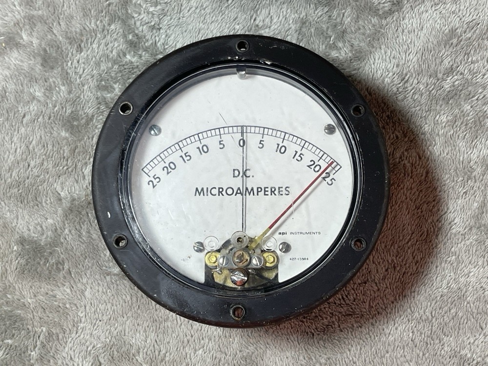 API Shielded Meter Gauge 0455-C Untested For Parts Repair !!