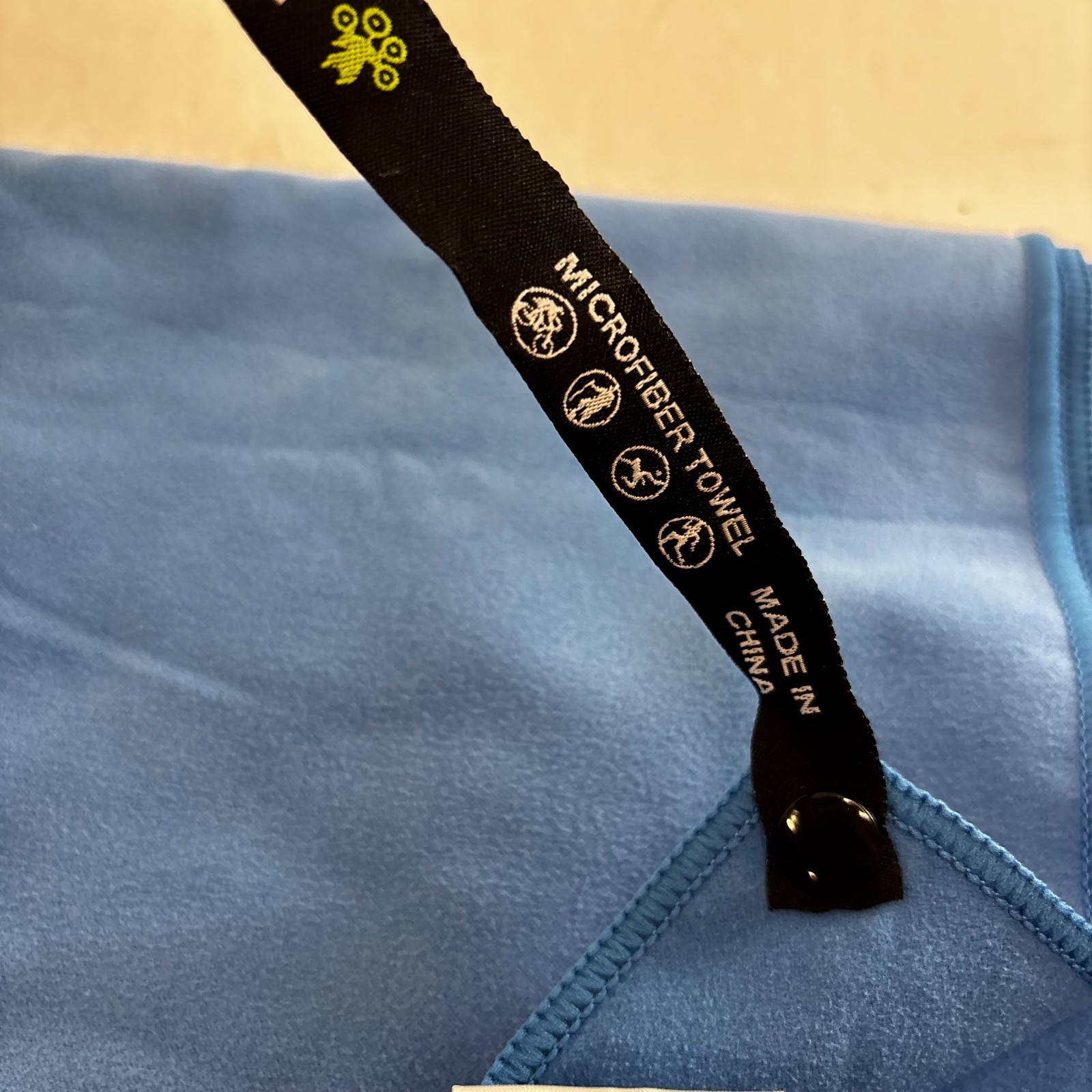 4Monster Blue Microfiber Towel Lightweight Quick Dry Camping Travel Beach Body