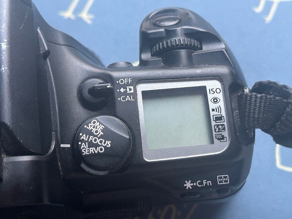 Canon Eos 30 Camera