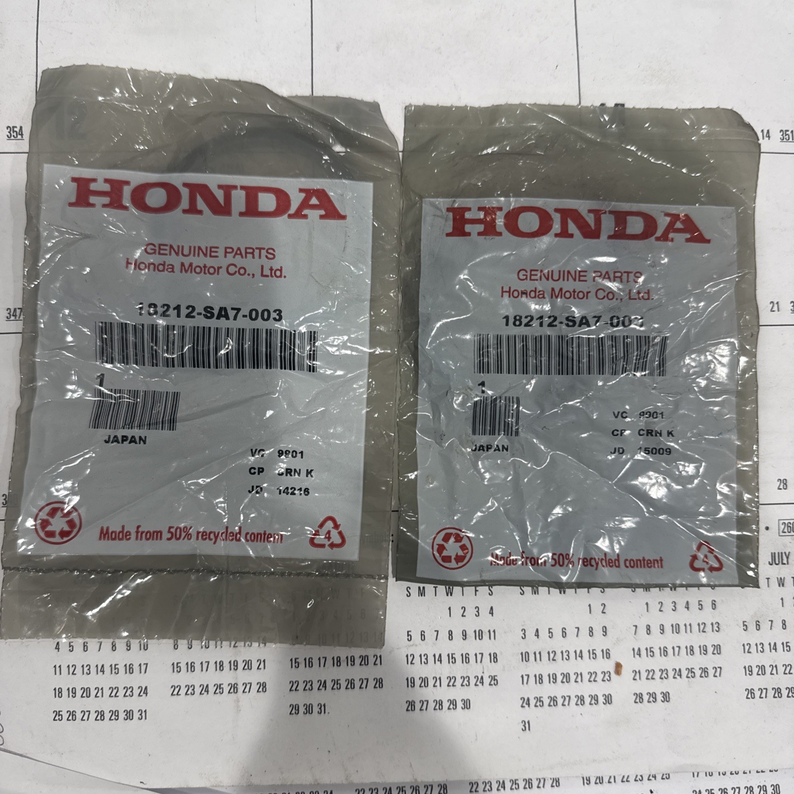 2 Genuine HONDA OEM  18212-SA7-003 Exhaust Manifold Pipe Gaskets