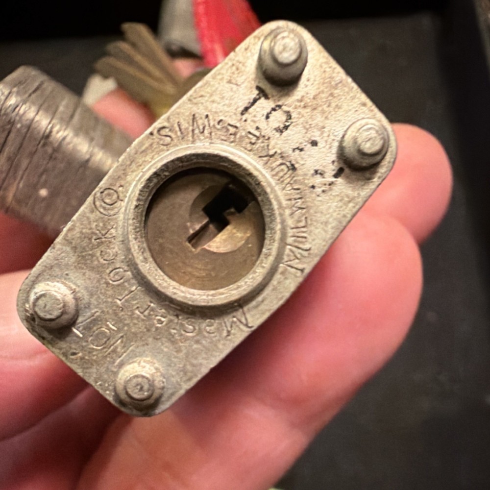 Master Lock Vintage pre 1963 No 7