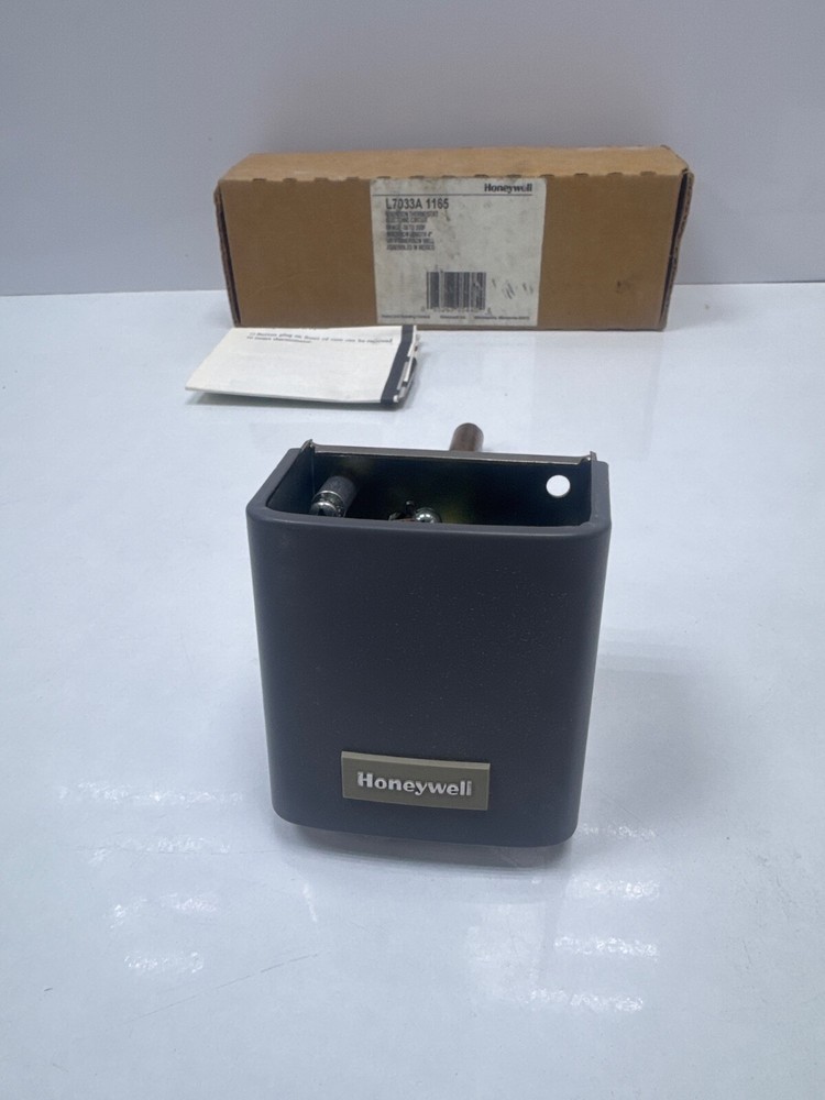 HONEYWELL L7033A1165 Thermostat