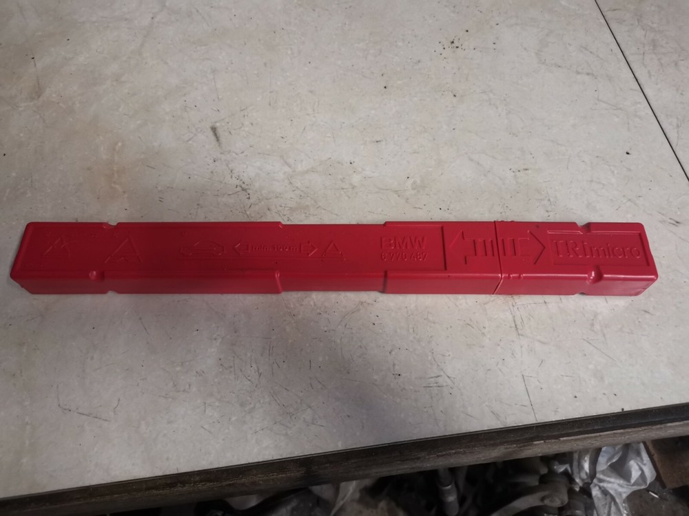 BMW X5 E70 40D WARNING TRIANGLE 2012