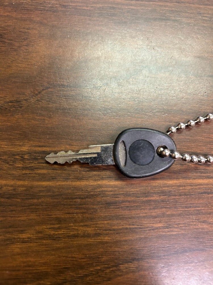 A.R.E Frameless Truck Cap & Tonneau Cover Key- Key Code: SU016