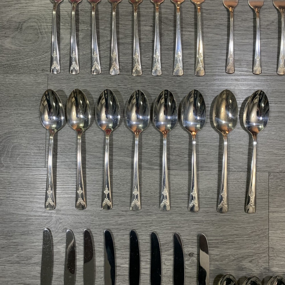 Vintage MINUET Silver Plate Flatware Set 42 Pieces (7 settings +)