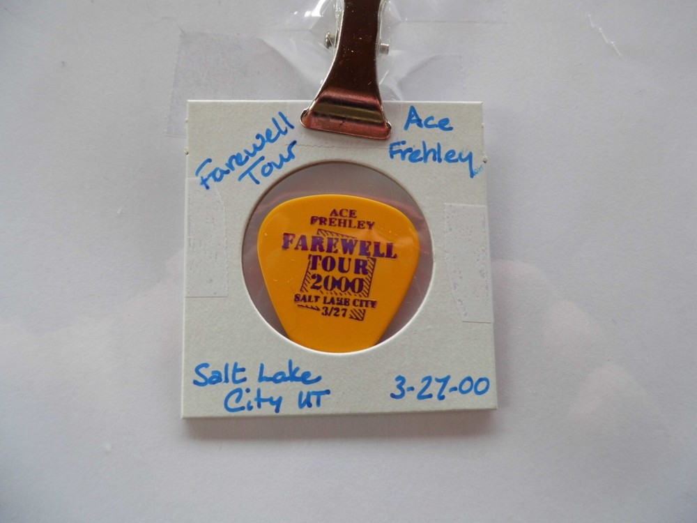 KISS "ACE FREHLEY" TOUR GUITAR PICK~3/27/00 READ DESCRIPTION (3/10)
