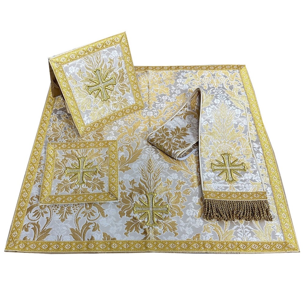 White Gold Semi Gothic Gold Chasuble Set Fully Lined 5 pcs